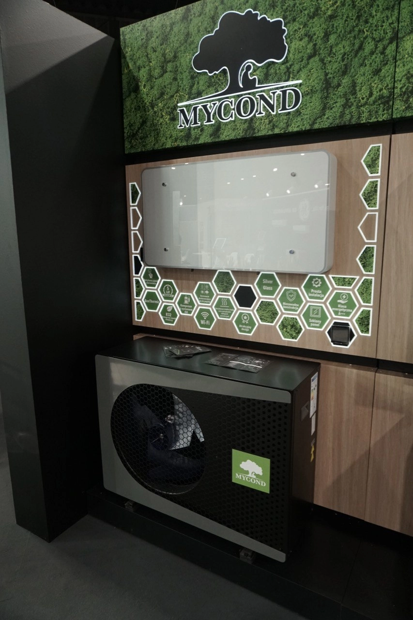 Mycond booth display at Warsaw HVAC Expo.